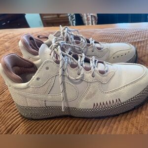 Nike light pink/ mauve suede Sneakers